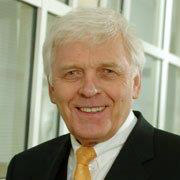 Bild Prof. Dr. Dr. h.c. mult. Johann Löhn 