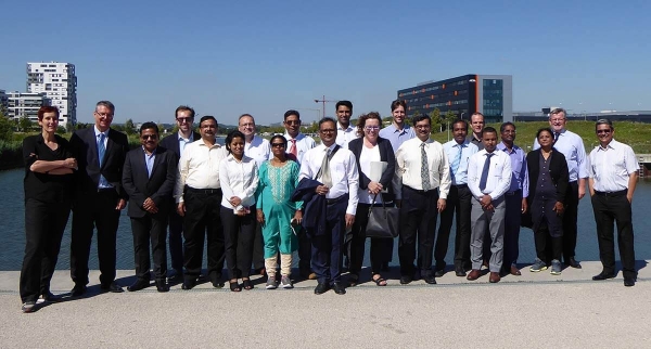 Indische Delegation besucht Flugfeld