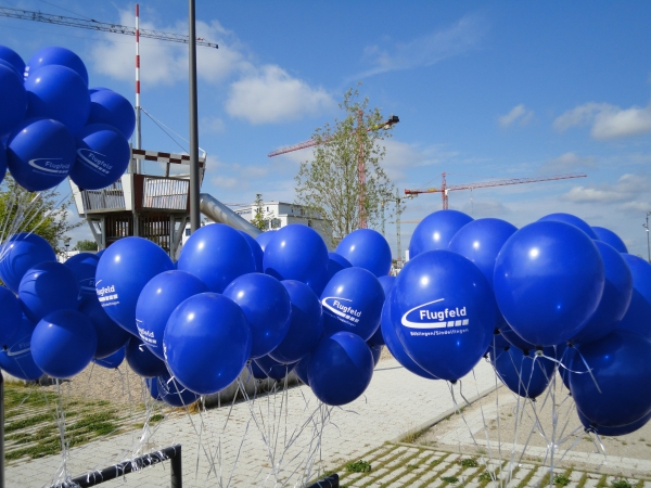 Feststimmung auf dem Flugfeld